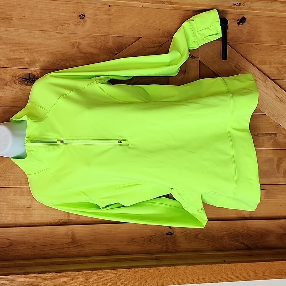 Athleta, NWOT, Sz L, Cool Weather Run Top, Neon Green